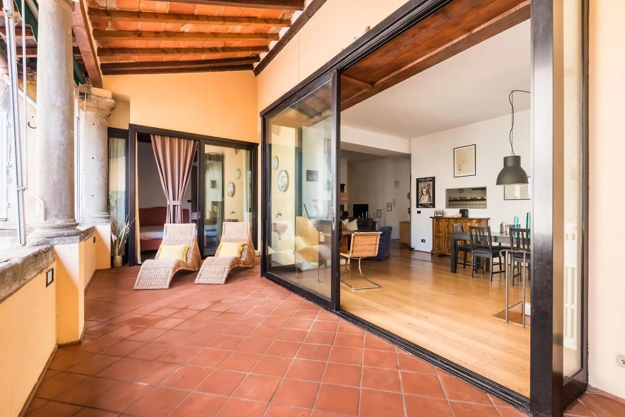 Refined Flat With Private Loggia In San Frediano Apartment Florence Italy
