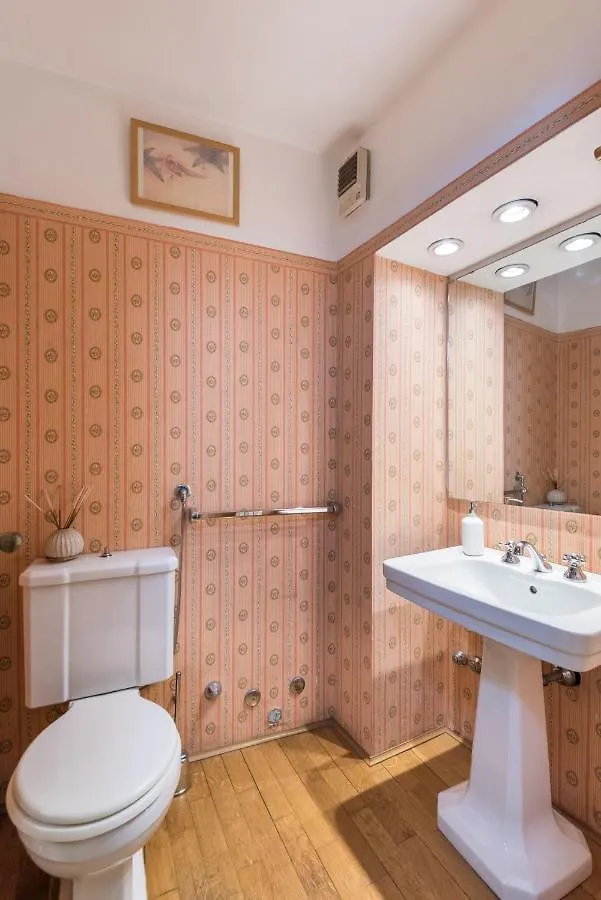 Refined Flat With Private Loggia In San Frediano Apartment Florence 0*,  Italy